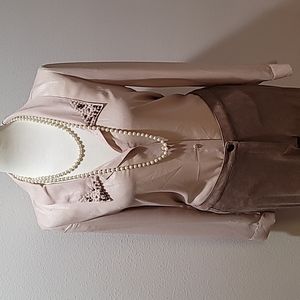 BUTTON DOWN LONG SLEEVE SHIMMERY SHEER BLOUSE BEIGE PEARL DETAIL VINTAGE TOP MED
